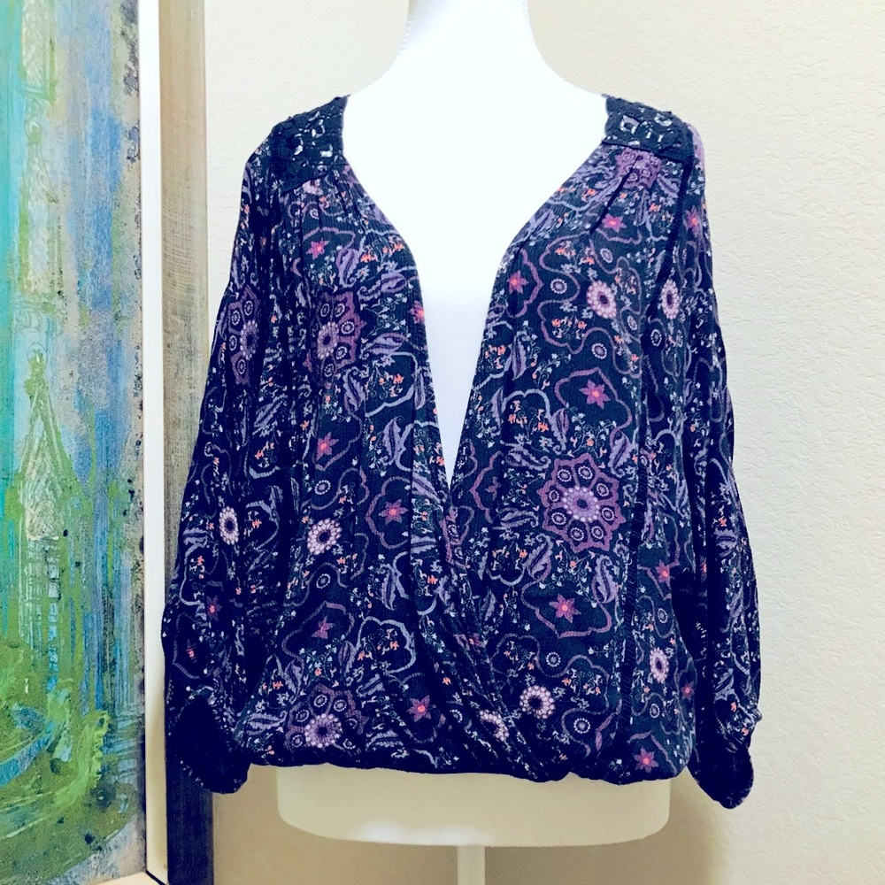 Bloomfield blouse - size medium
